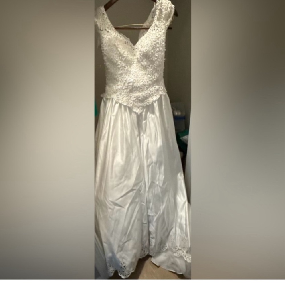 Elegant White Lace Gown